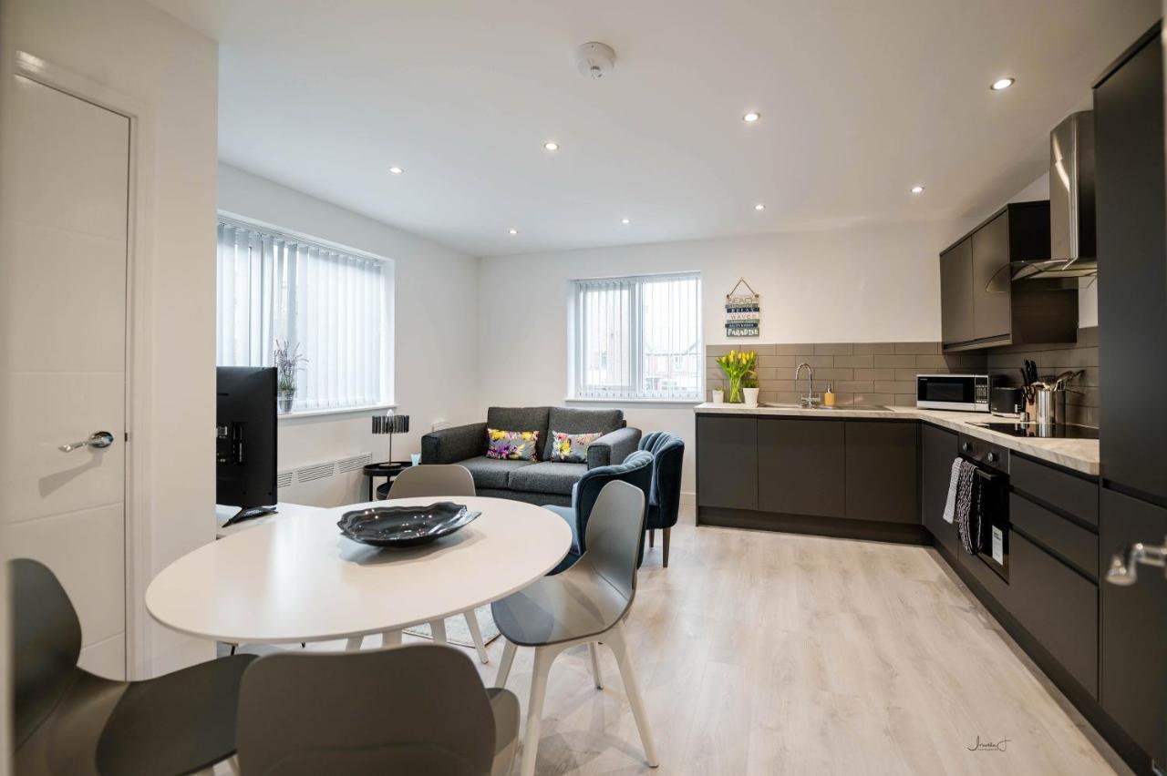 Charles Alexander Short Stay - Windmill House Apartments Lytham St Annes Dış mekan fotoğraf
