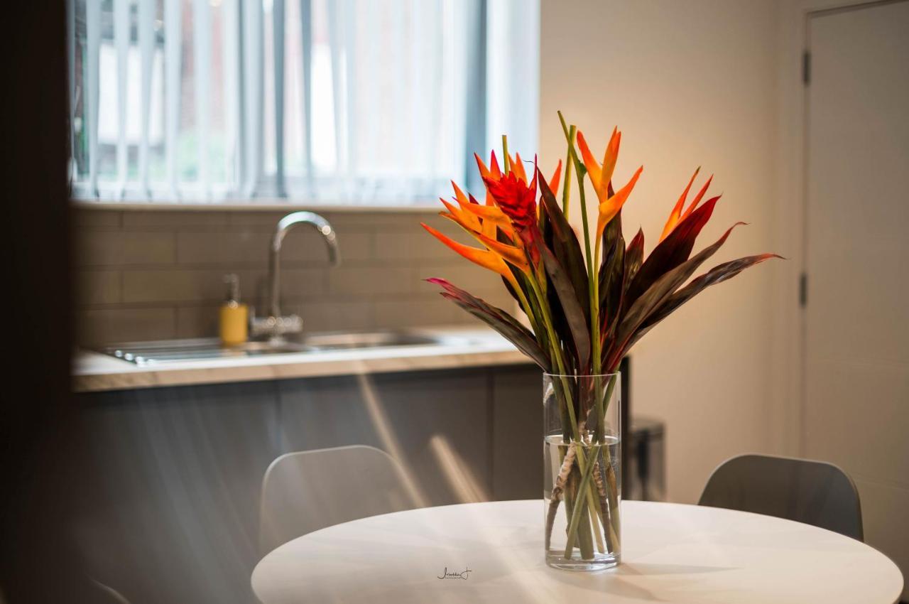 Charles Alexander Short Stay - Windmill House Apartments Lytham St Annes Dış mekan fotoğraf