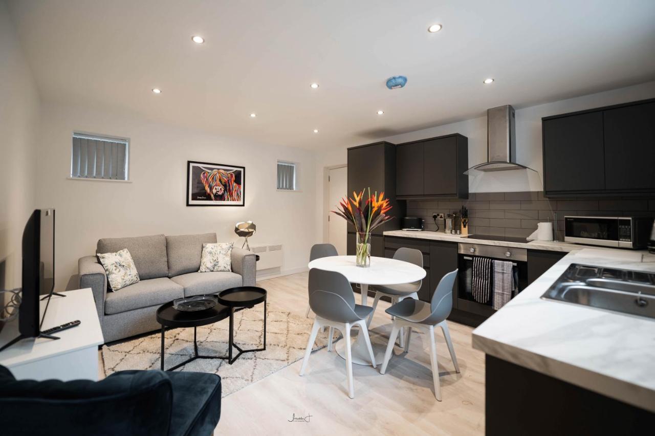 Charles Alexander Short Stay - Windmill House Apartments Lytham St Annes Dış mekan fotoğraf